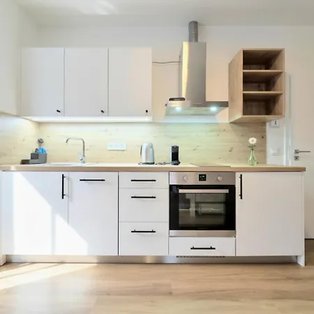 Javorna - Aura A Nord Apartment *